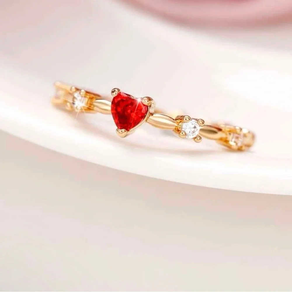NWT Red Heart ❤️ Ring - Picture 6 of 7
